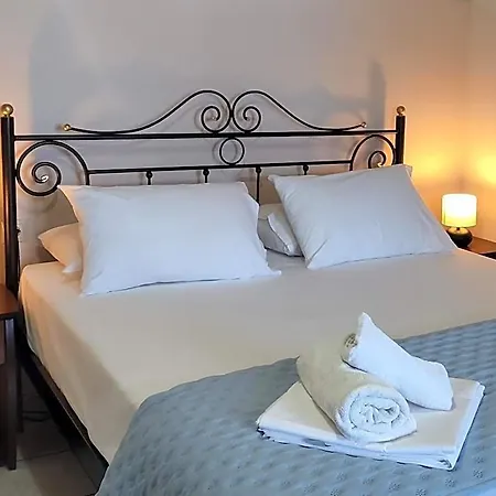 Captain Nick Hotel